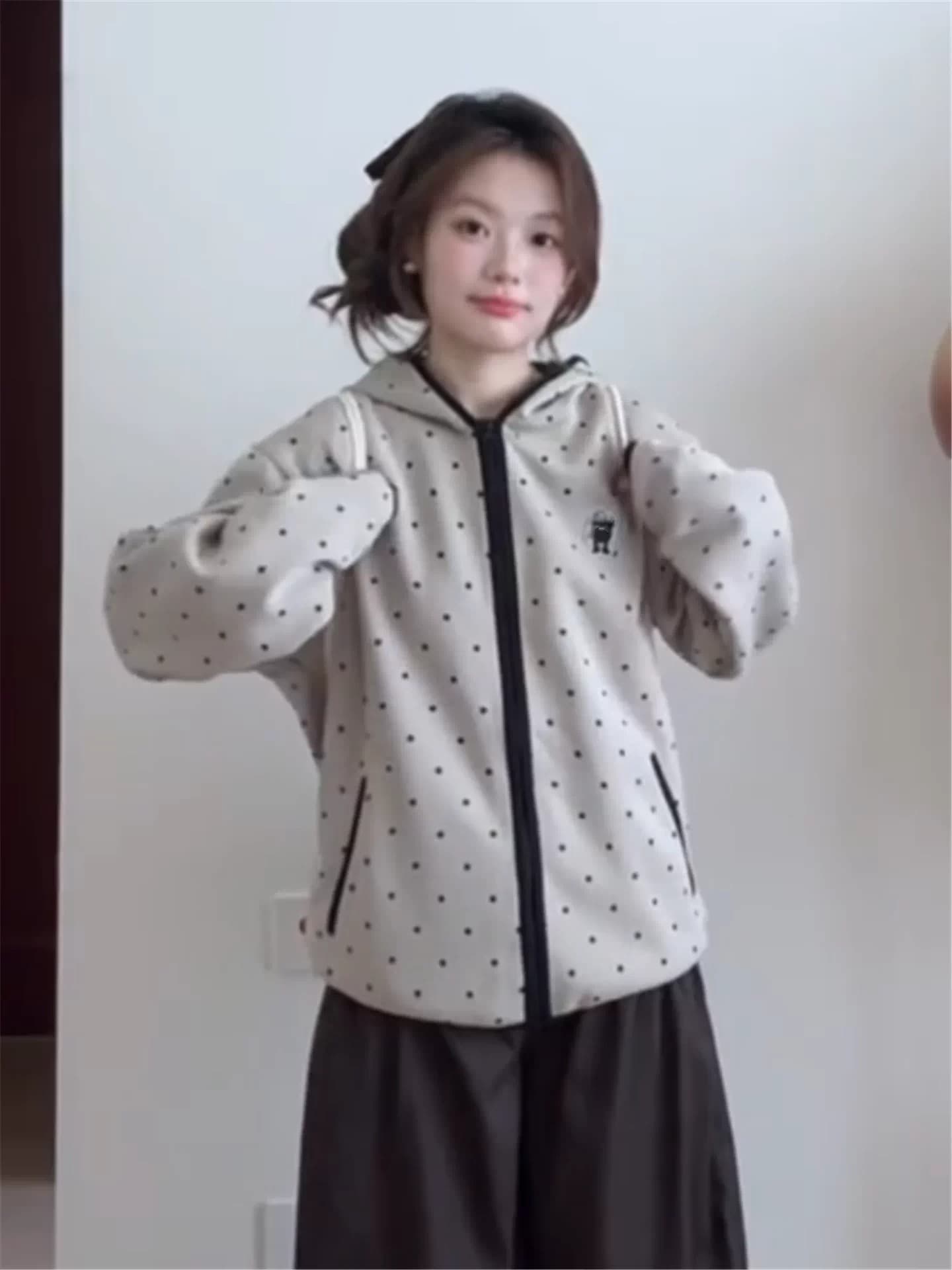 가을로 필수 배색 지퍼 한 부서 도트 무늬 후드 오픈 가디건 맨위 여성 루즈핏 캐주얼 후드티 재킷 상세 이미지 3