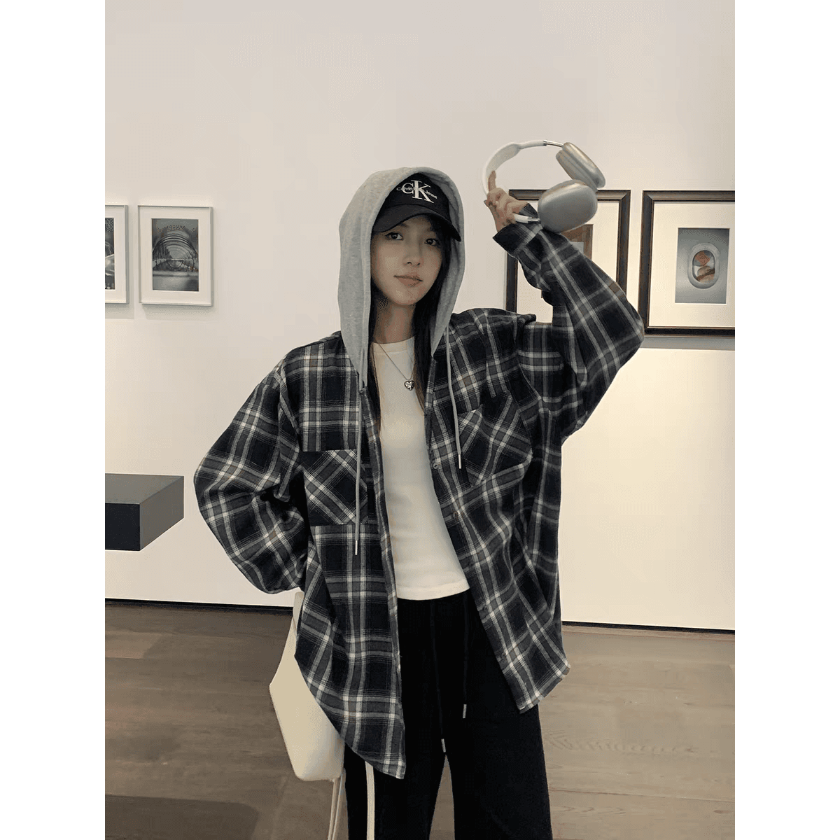 레트로 후드 체크무늬 여성 셔츠 새로운 학원 스타일 가을 루즈핏 느긋한 바람 작은 키 셔츠 연삭 털 얇은 코트 이미지 5