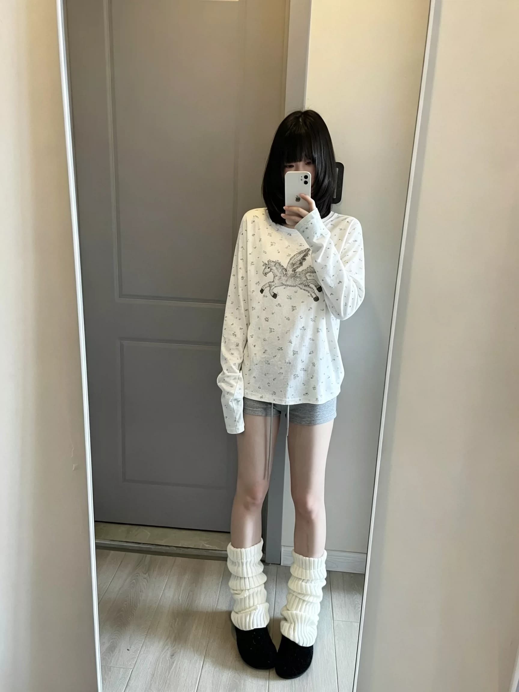 꽃무늬 라운드 넥 긴팔 티셔츠 유니콘 프린트 디자인 센스 작은 대중 한 부서 달콤함 다용도 연령 감소 만나는 맨위 상세 이미지 4