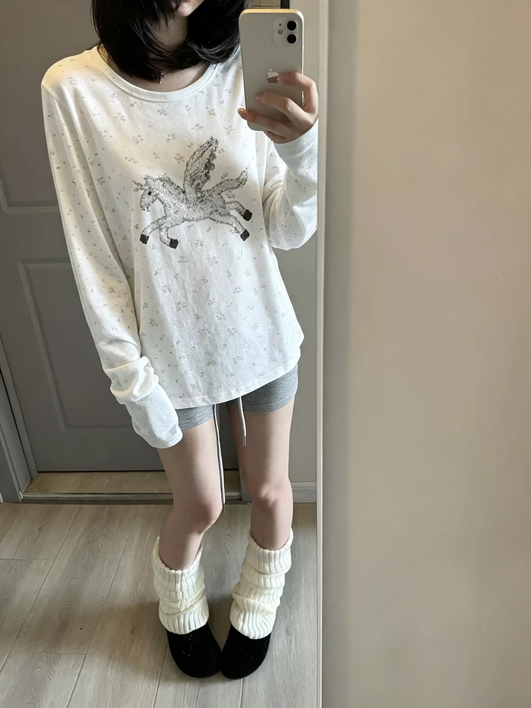 꽃무늬 라운드 넥 긴팔 티셔츠 유니콘 프린트 디자인 센스 작은 대중 한 부서 달콤함 다용도 연령 감소 만나는 맨위 상세 이미지 5