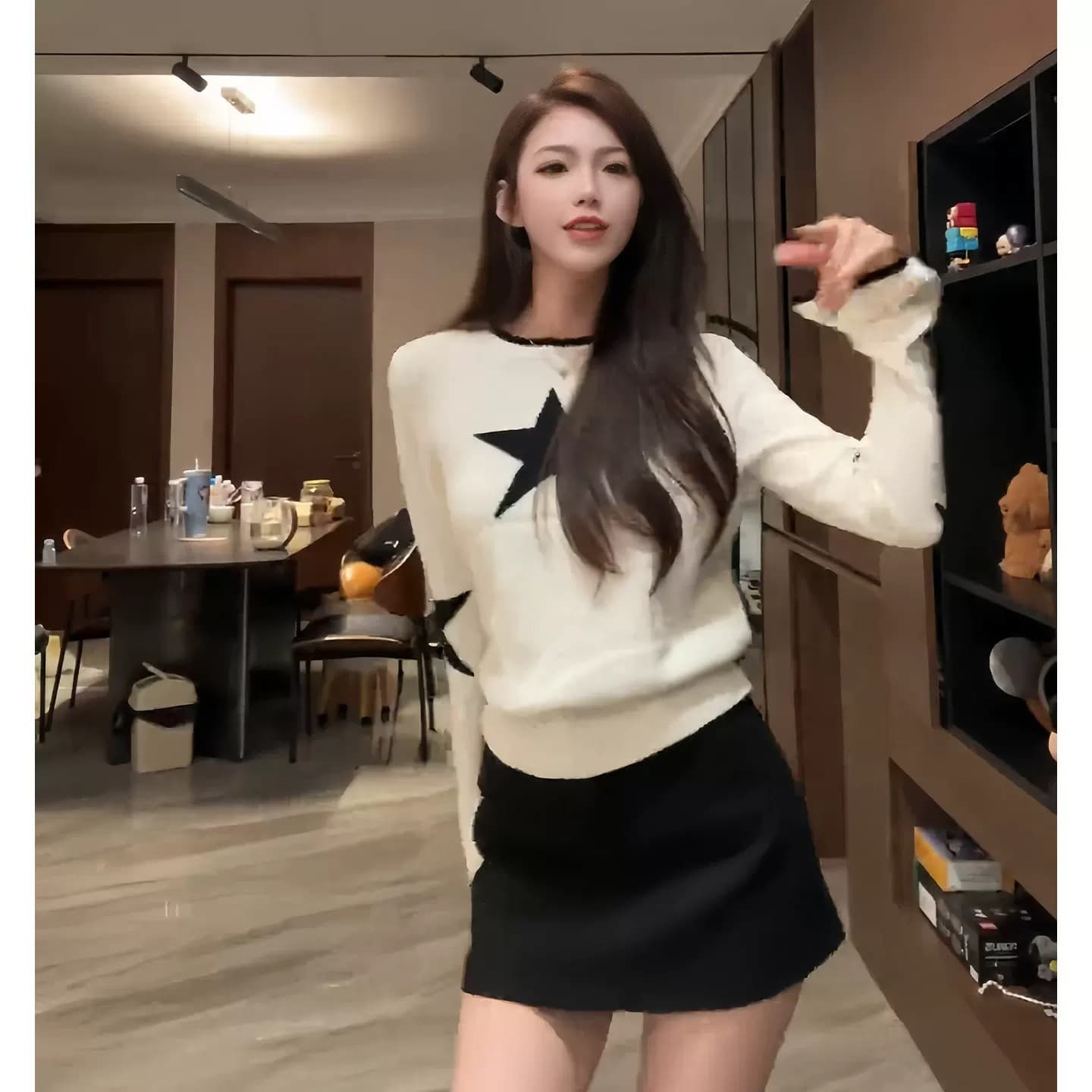 라운드 넥 스웨터 여자 가을 겨울 2026 새로운 루즈핏 슬림해 보이는 캐주얼 다용도 니트 스웨터 맨위 이미지 5