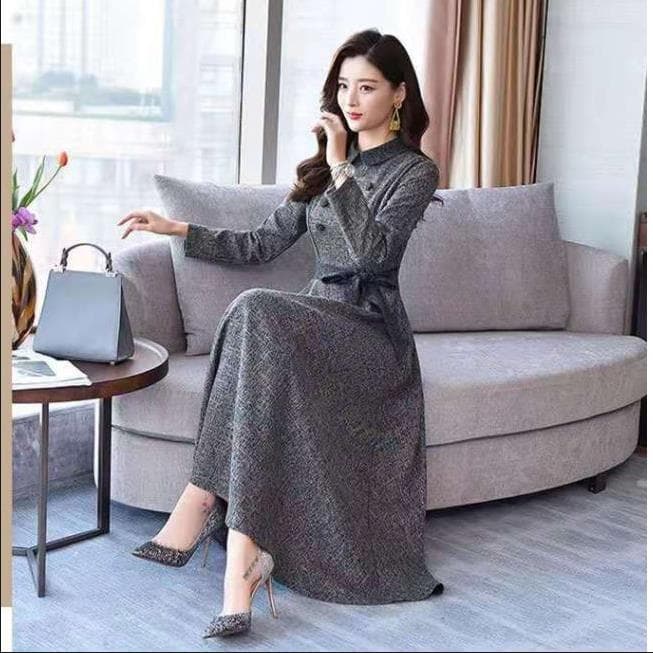 고급 센스 봄 가을 긴팔 셔츠 여성 드레스 2026 새로운 허리 수축 슬림해 보이는 품격 폴로 칼라 무릎 아래 길다 치마 이미지 3