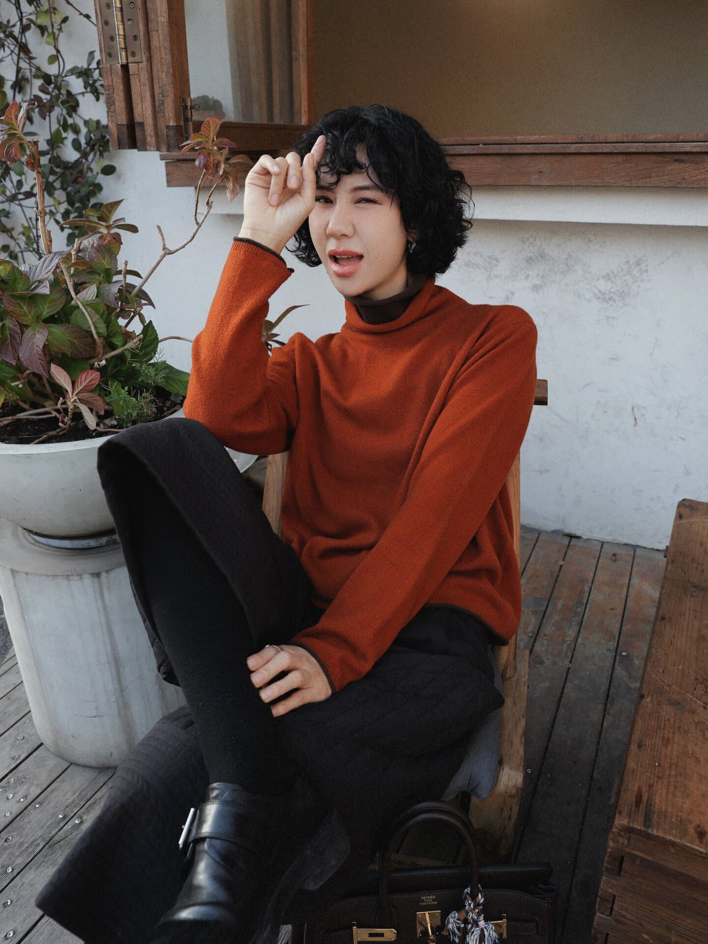 배색 페이크 레이어드 터틀넥 양모 기본 셔츠 여성 봄 인사이드 잡아라. 의류 이미지 4
