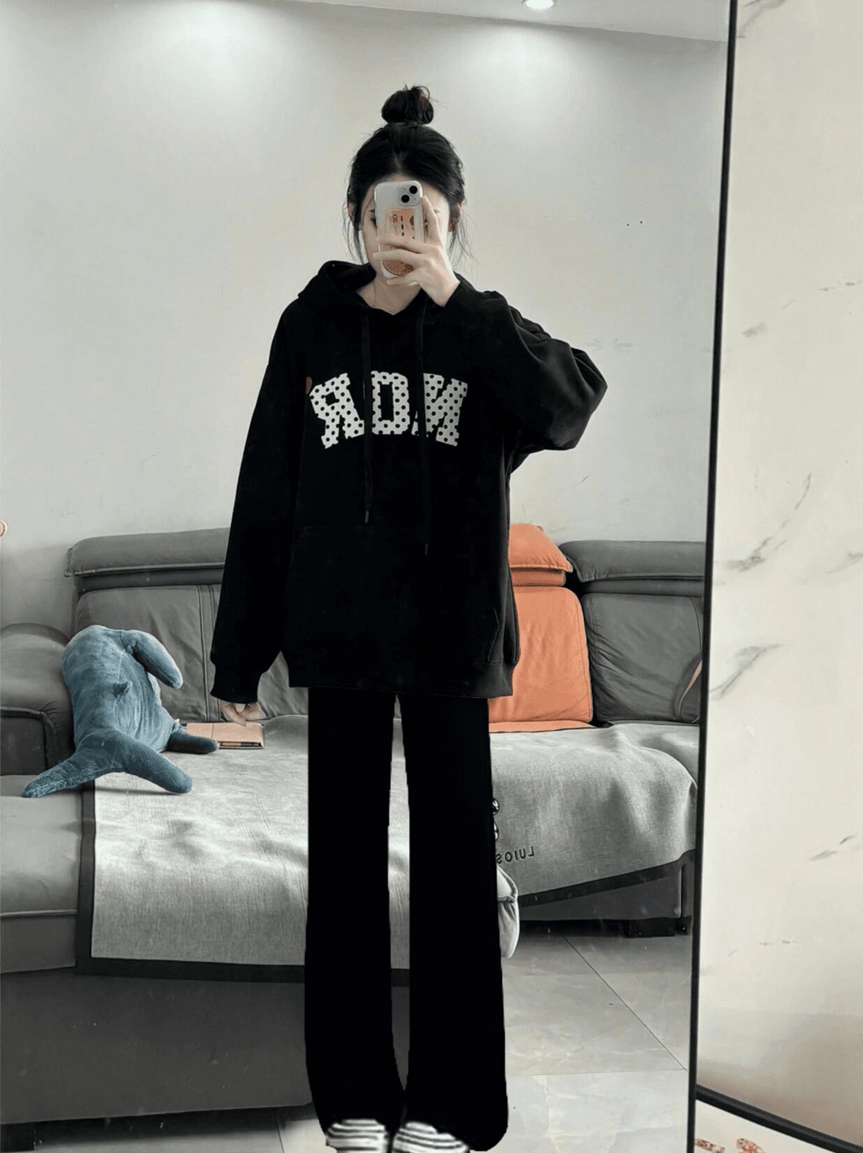 가을의 날 ootd 착용 가져 가라. 전체 집합 마이크로 지방 자이언트 잘 생긴 ~ 중 털이 있는 후드 검정색 후드티 와이드 레그 팬츠 두 조각 여성 세트 상세 이미지 1