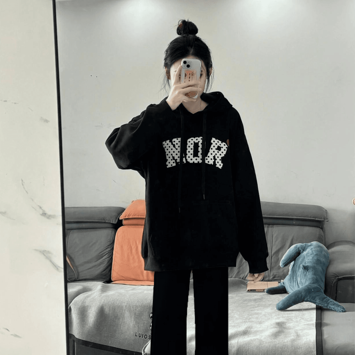 가을의 날 ootd 착용 가져 가라. 전체 집합 마이크로 지방 자이언트 잘 생긴 ~ 중 털이 있는 후드 검정색 후드티 와이드 레그 팬츠 두 조각 여성 세트 상세 이미지 3