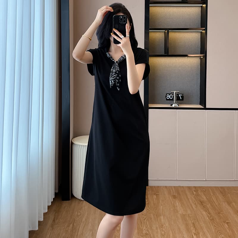 패션 디자인 센스 루즈핏 슬림해 보이는 스카프 패치워크 드레스 2026 여름 새로운 연령 감소 품격 캐주얼 중간 길이 스커트 이미지 4