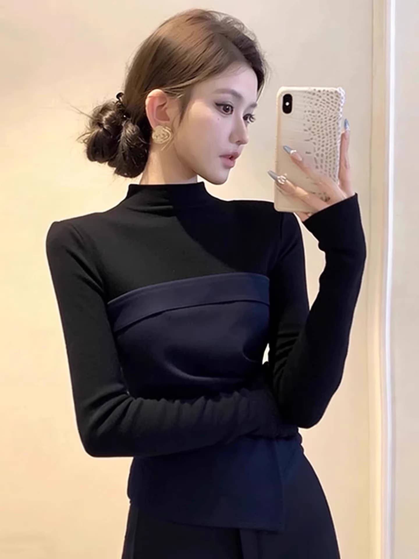배색 패치워크 페이크 레이어드 긴팔 티셔츠 여성 2025 겨울 새로운 몸매 가꾸기 불규칙 반하이넥 만나는 맨위 이미지 3