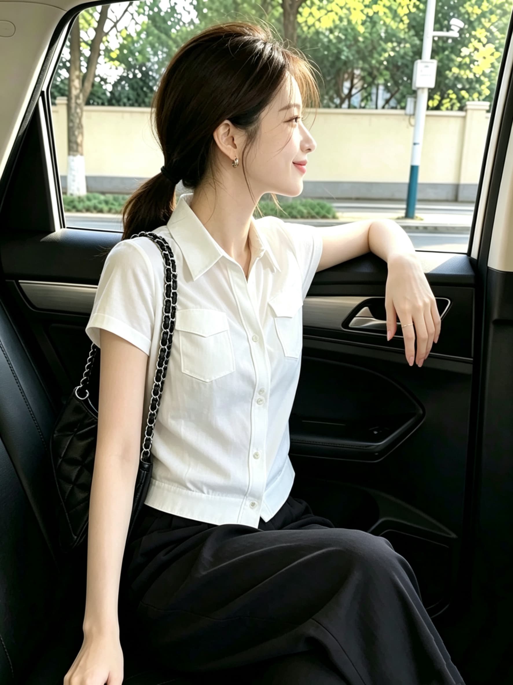 프랑스식 미니멀리즘 관대 한 화이트 폴로 칼라 반팔 여성 셔츠 2026 봄 여름 새로운 고급 센스 품격 출퇴근 맨위 이미지 4