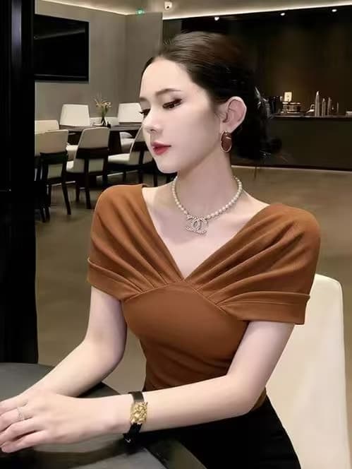 고유 한 아름다운 커피 색상 주름 V넥 작은 셔츠 여성 의류 여름 반팔 티셔츠 고급 빛 럭셔리 센스 허리 수축 새로운 맨위 상세 이미지 5