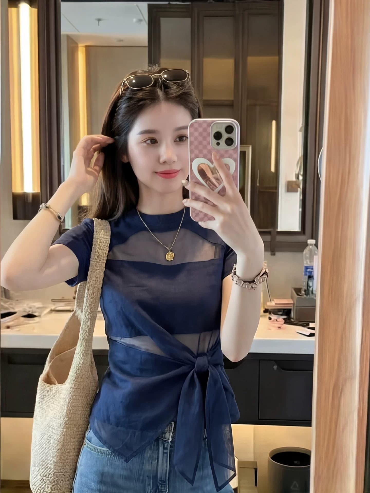 디자인 센스 홀로우 아웃 스트랩 티셔츠 여성 여름 진한 파란색 허리 수축 몸매 가꾸기 반팔 맨위 라운드 넥 여름 풀오버 레이스업 상세 이미지 3