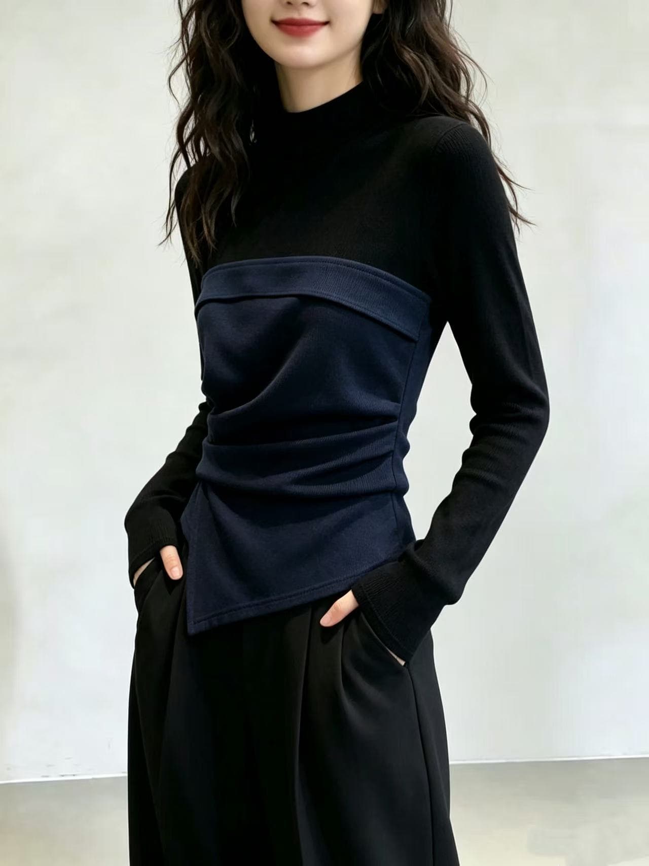 배색 패치워크 페이크 레이어드 긴팔 티셔츠 여성 2026 가을 새로운 몸매 가꾸기 불규칙 반하이넥 만나는 맨위 이미지 2