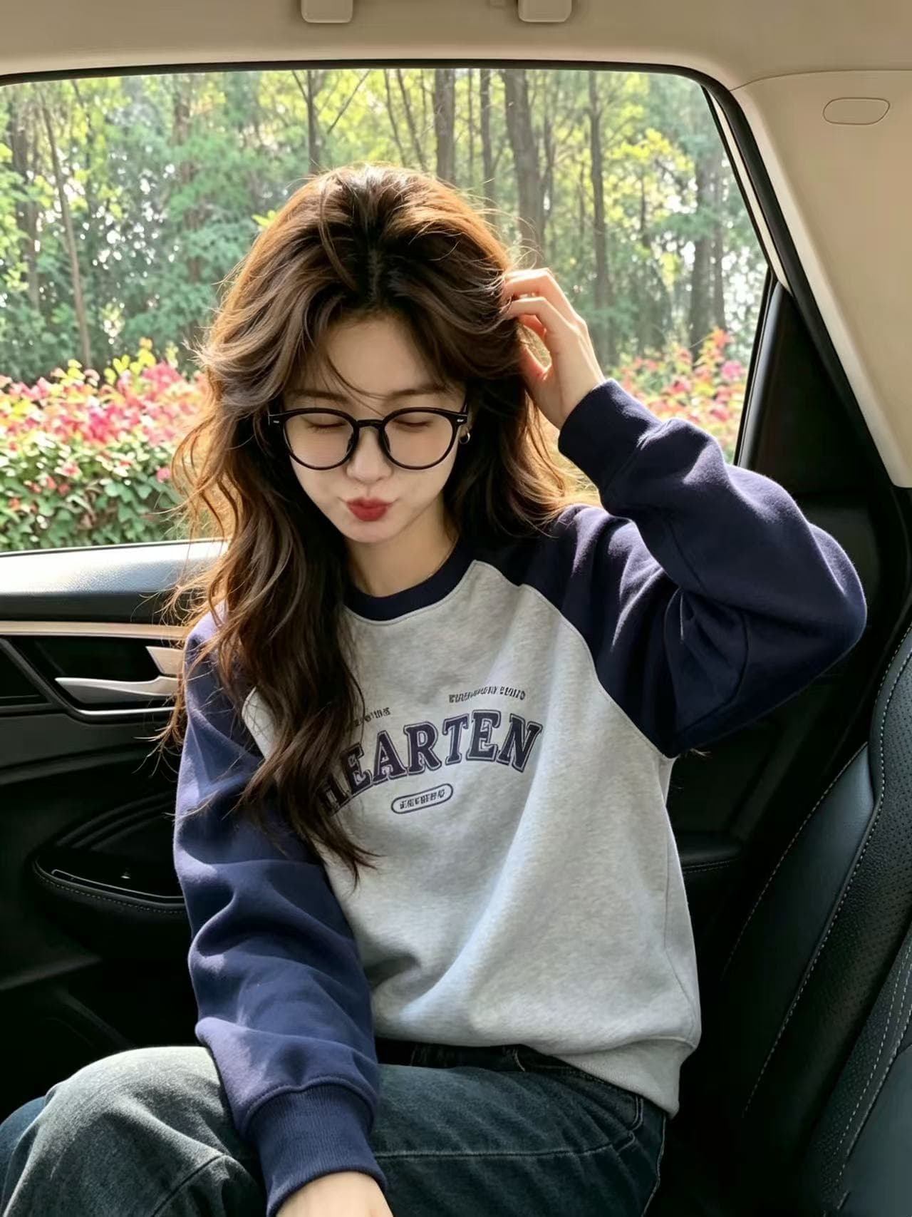 작은 키 배색 삽입 어깨 소매 루즈핏 후드티 여성 가을과 겨울 한 부서 느긋한 바람 고유 한 슈퍼 잘 생긴 긍정적 인 어깨 의류 상세 이미지 3