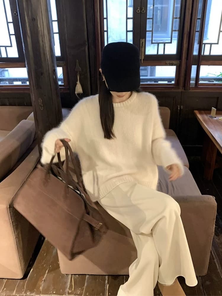 작은 샤넬 스타일 겨울 전체 집합 착용 가져 가라. 고급 센스 느긋한 바람 아름다운 자이언트 잘 생긴 니트 스웨터 와이드 레그 팬츠 투피스 세트
