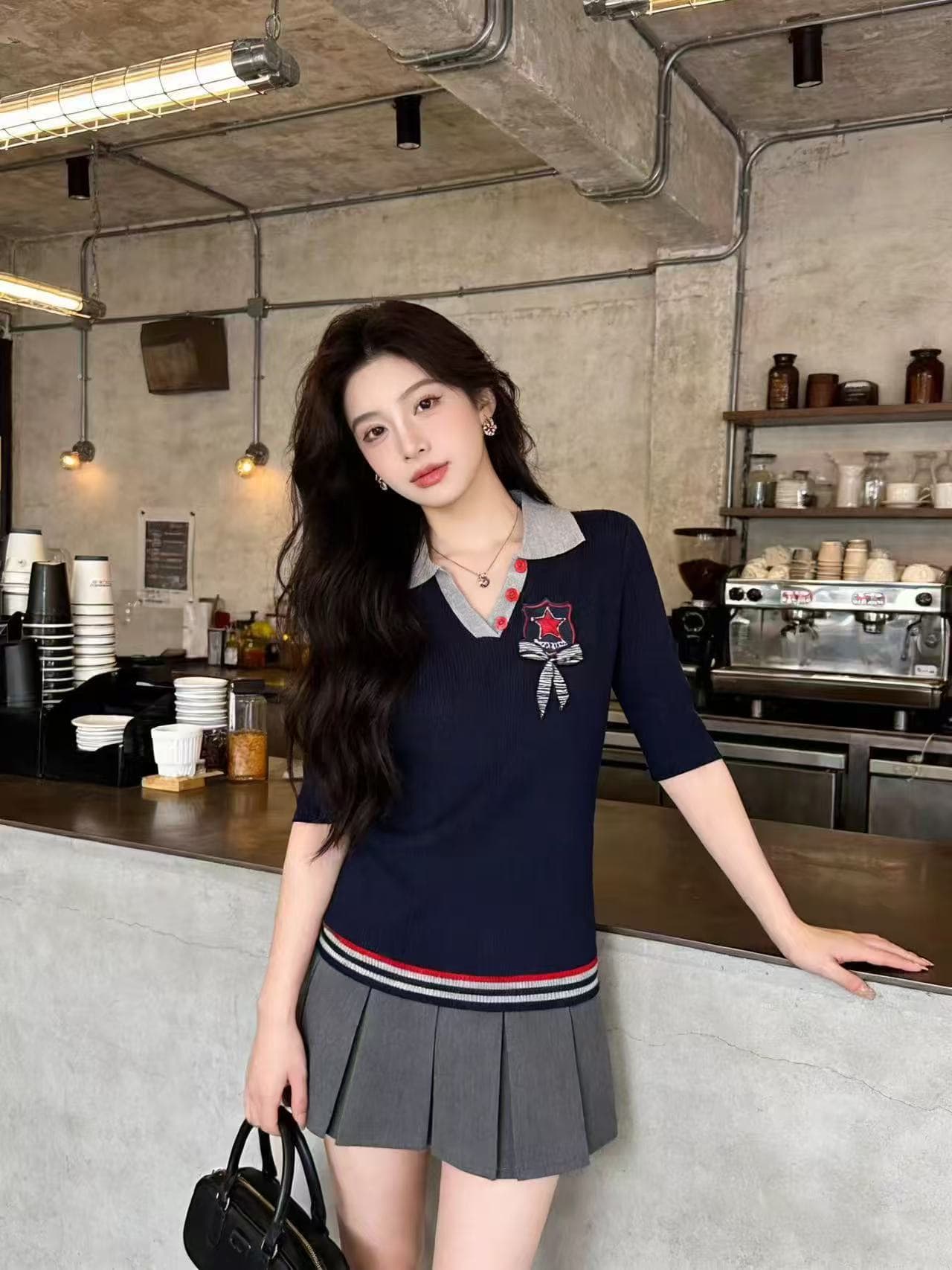 한 부서 학원 스타일 배색 폴로 칼라 니트 스웨터 맨위 2026 여름 새로운 캐주얼 스트라이프 반팔 맨위 여성 상세 이미지 3