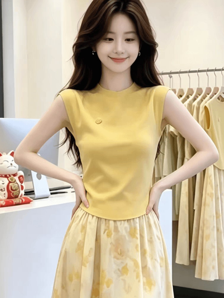 밝은 노란색 스탠드 칼라 몸매 가꾸기 미니멀리즘 작은 날다 소매 티셔츠 여성 2026 여름 한 부서 도파민 착용 가져 가라. 아름다운 맨위 이미지 2