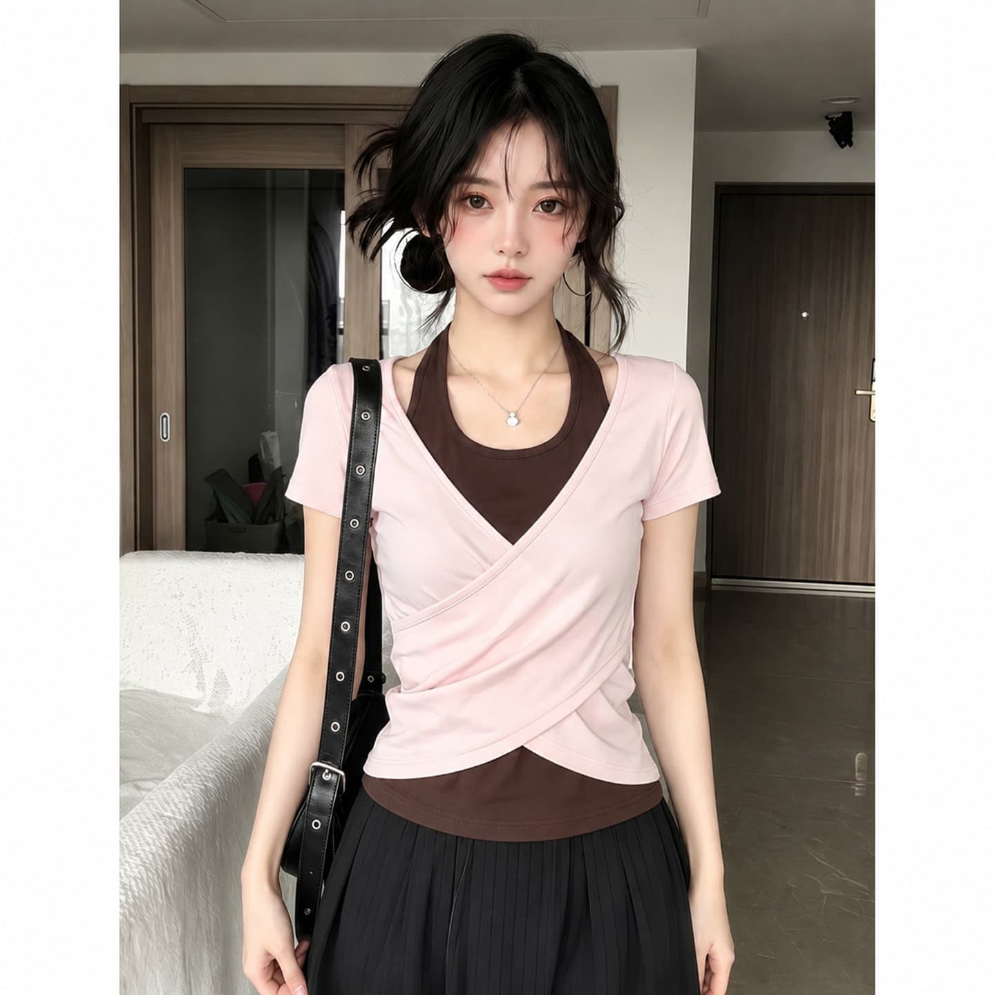 한 부서 페이크 레이어드 행침 목 반팔 티셔츠 여성 여름 디자인 센스 십자가 비틀림 몸매 가꾸기 작은 맨위 이미지 4