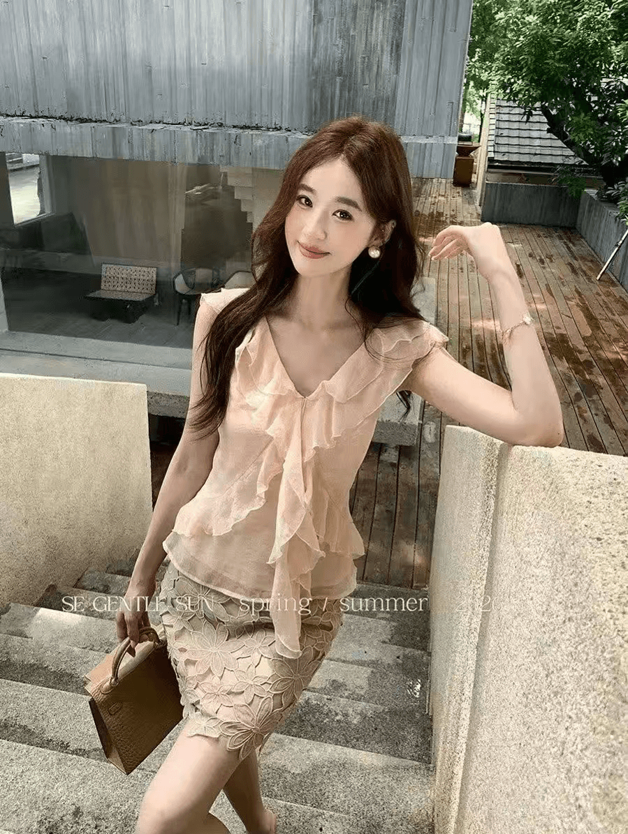 se gentle sun 보여주기 희 희 프랑스식 달콤함 디자인 센스 민소매 프릴 품격 슬림해 보이는 V넥 작은 셔츠 여성 이미지 3