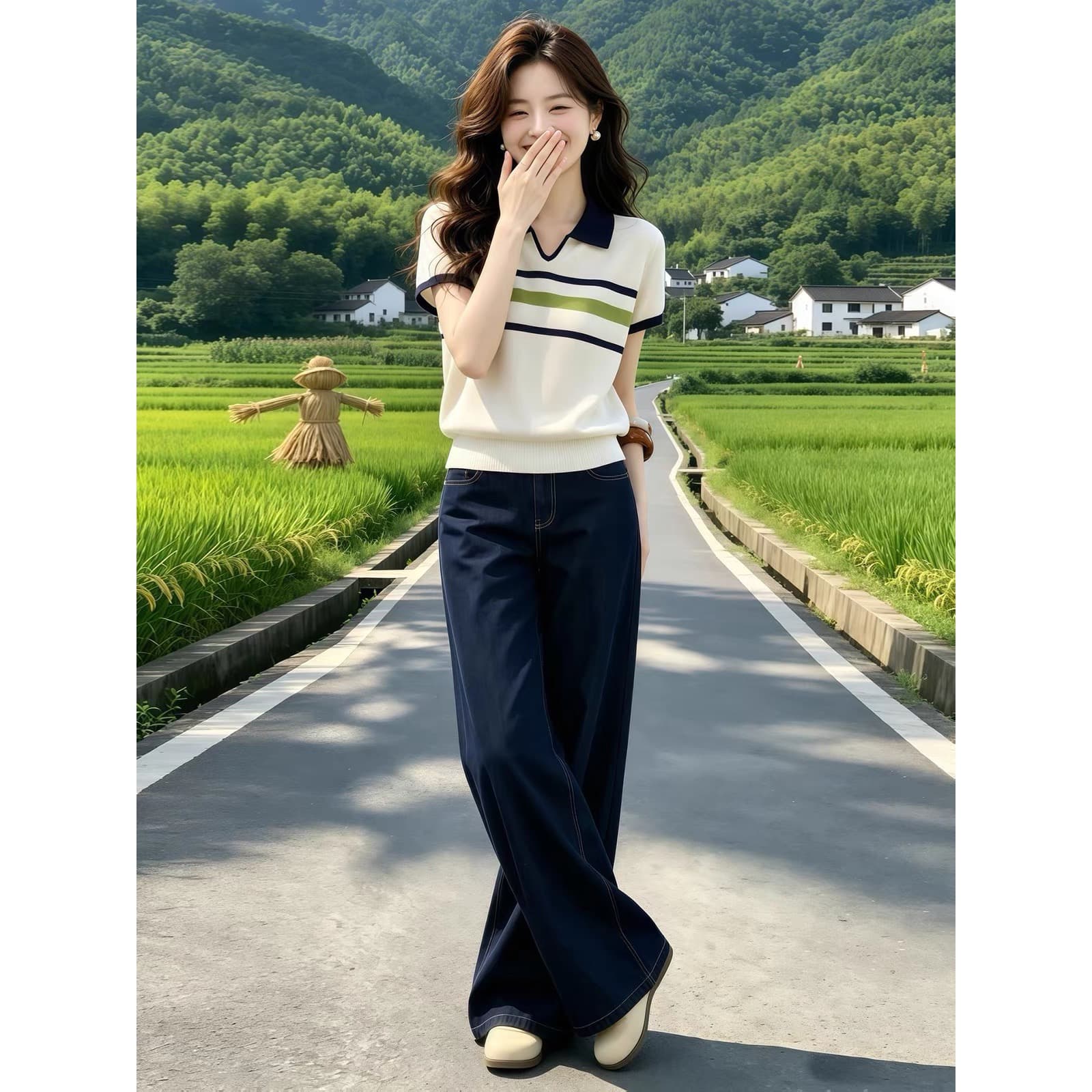 베이지 색 스트라이프 몸매 가꾸기 POLO 칼라 반팔 티셔츠 여성 2026 여름 얼음 차가운 실크 상세 이미지 1