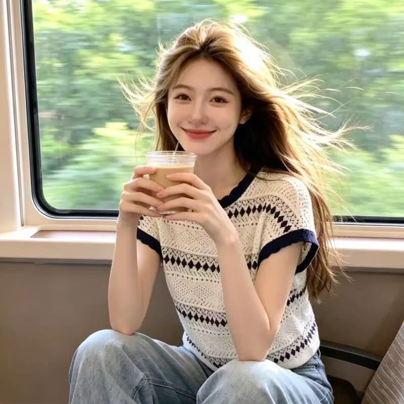 패션 고유 한 디자인 센스 배색 링 그리드 스트라이프 반팔 티셔츠 여성 Chic 그레이트 봐라. 레이스 홀로우 아웃 맨위 여름 상세 이미지 1