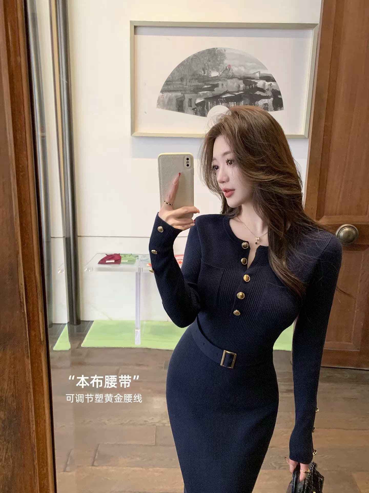 핫걸 착용 가져 가라. 로얄 자매 빛 요리 한 아름다운 작은 치마 2026 가을 레트로 파란색 니트 만나는 품격 섹션 드레스 상세 이미지 4