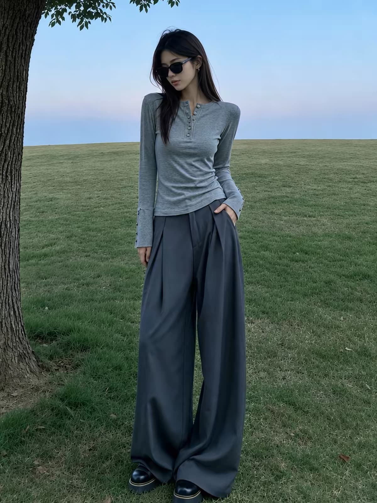 가을 켜기 새로운 디자인 센스 회색 단추 POLO 칼라 긴팔 티셔츠 여성 아니요 명중 섹션 와이드 레그 팬츠 투피스 슈트 상세 이미지 2