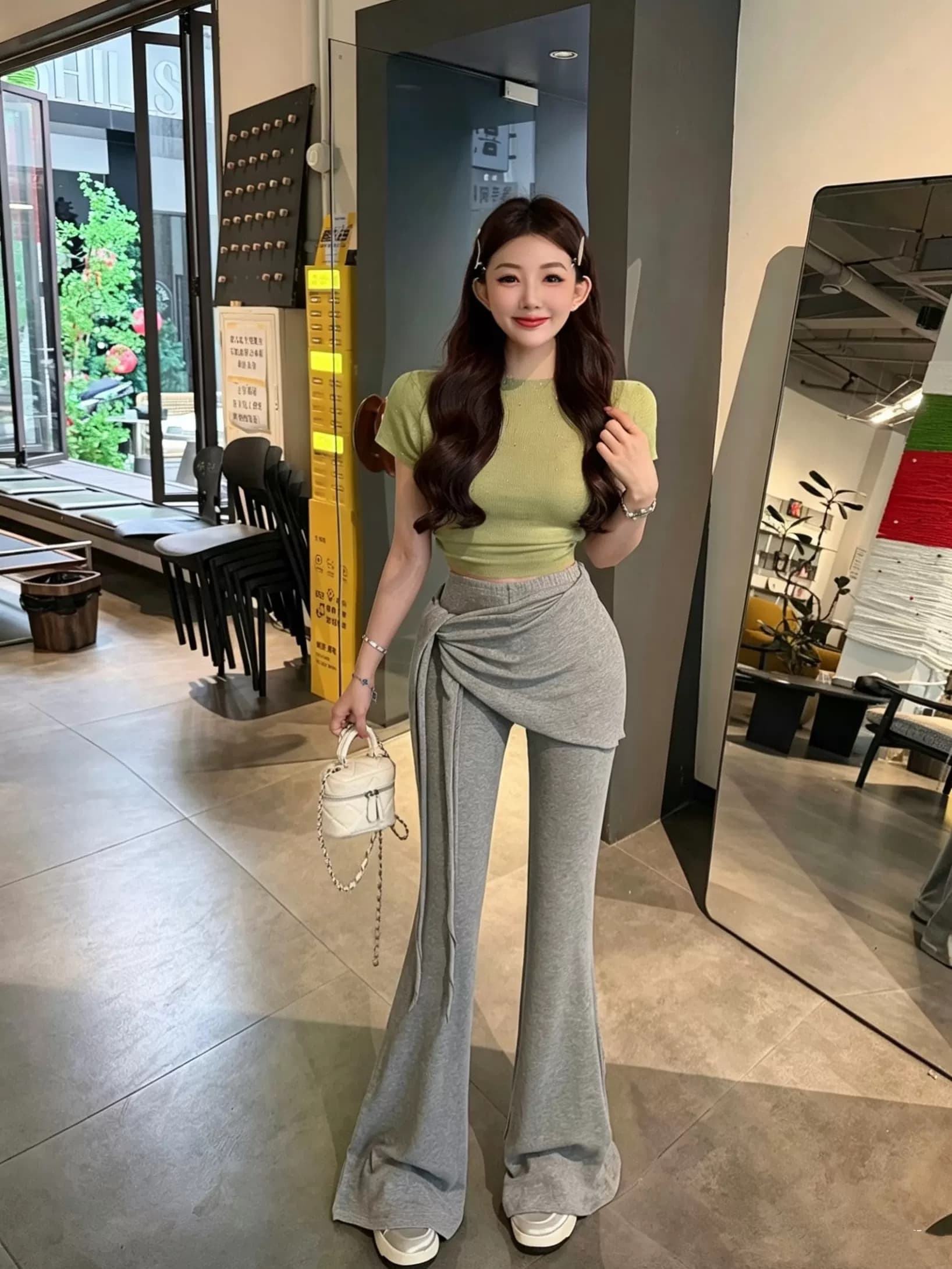 순수한 욕망 핫걸 바람 다용도 슬림해 보이는 핫픽스 반팔 티셔츠 맨위 디자인 센스 랩스커트팬츠 부츠컷 캐주얼 바지 투피스 세트 이미지 2