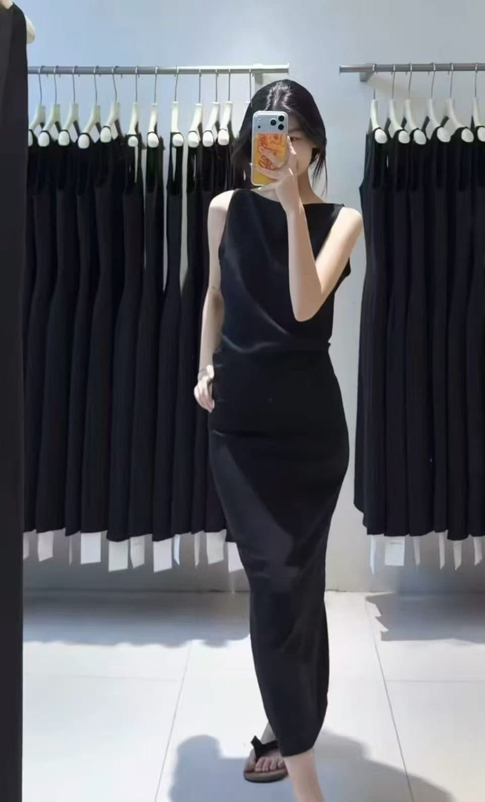 jyk shop 2026aw 프랑스식 낭만주의 백리스 허리 수축 민소매 드레스 품격 라운드 넥 그는 벤 작은 검은 드레스 이미지 3