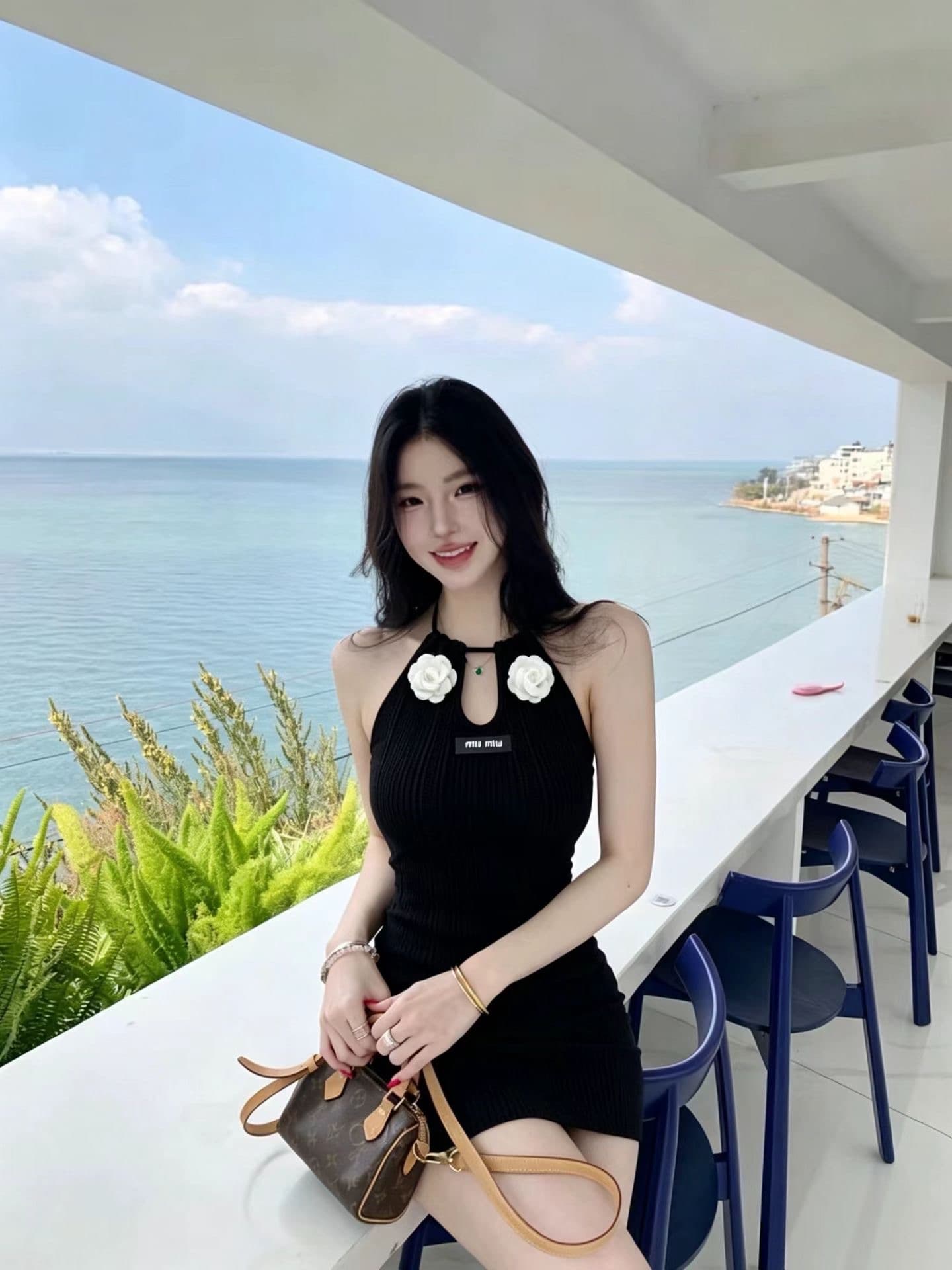 디자인 센스 행침 목 홀로우 아웃 니트 여성 드레스 순수한 욕망 핫걸 바람 허리 수축 몸매 가꾸기 슬림해 보이는 아름다운 타이트 스커트 미니 스커트 이미지 2