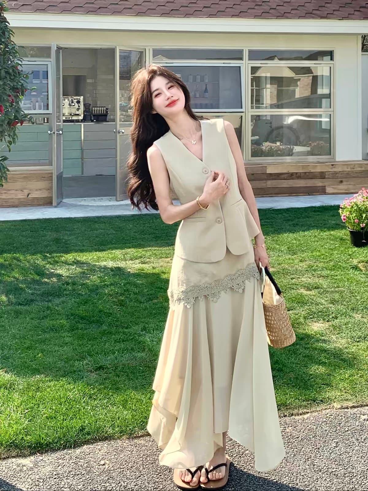 카키 색 빛 요리 한 바람 정장 베스트 세트 드레스 여성 여름 2026 새로운 레이스 조각 반신 스커트 투피스 세트 이미지 3