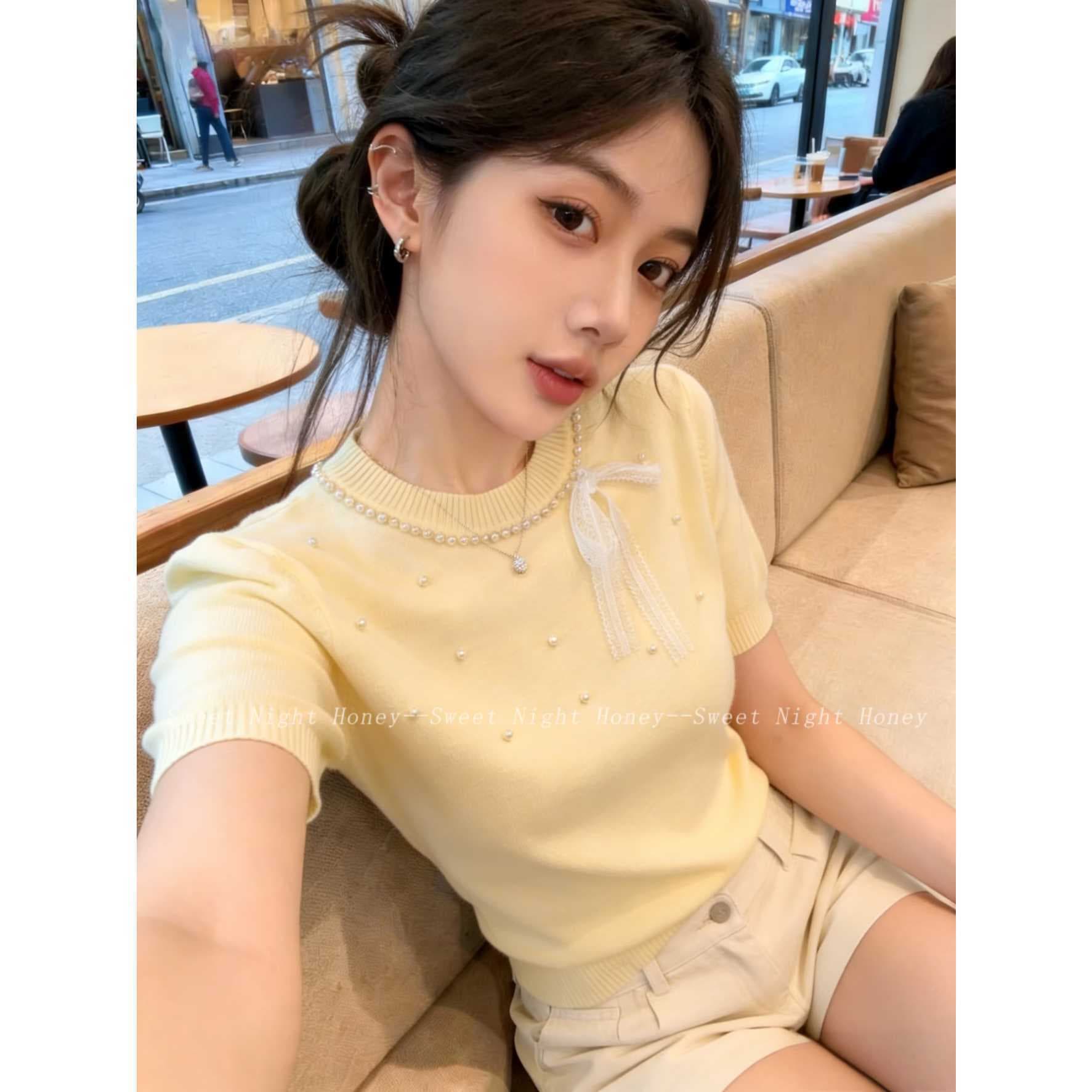 작은 샤넬 스타일 진주 나비 매듭 반팔 니트 스웨터 여성 여름 새로운 품격 연령 감소 패션 다용도 티셔츠 맨위 이미지 5
