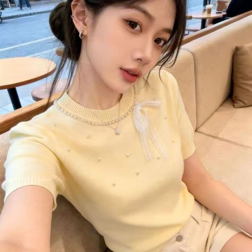 작은 샤넬 스타일 진주 나비 매듭 반팔 니트 스웨터 여성 여름 새로운 품격 연령 감소 패션 다용도 티셔츠 맨위 상세 이미지 9