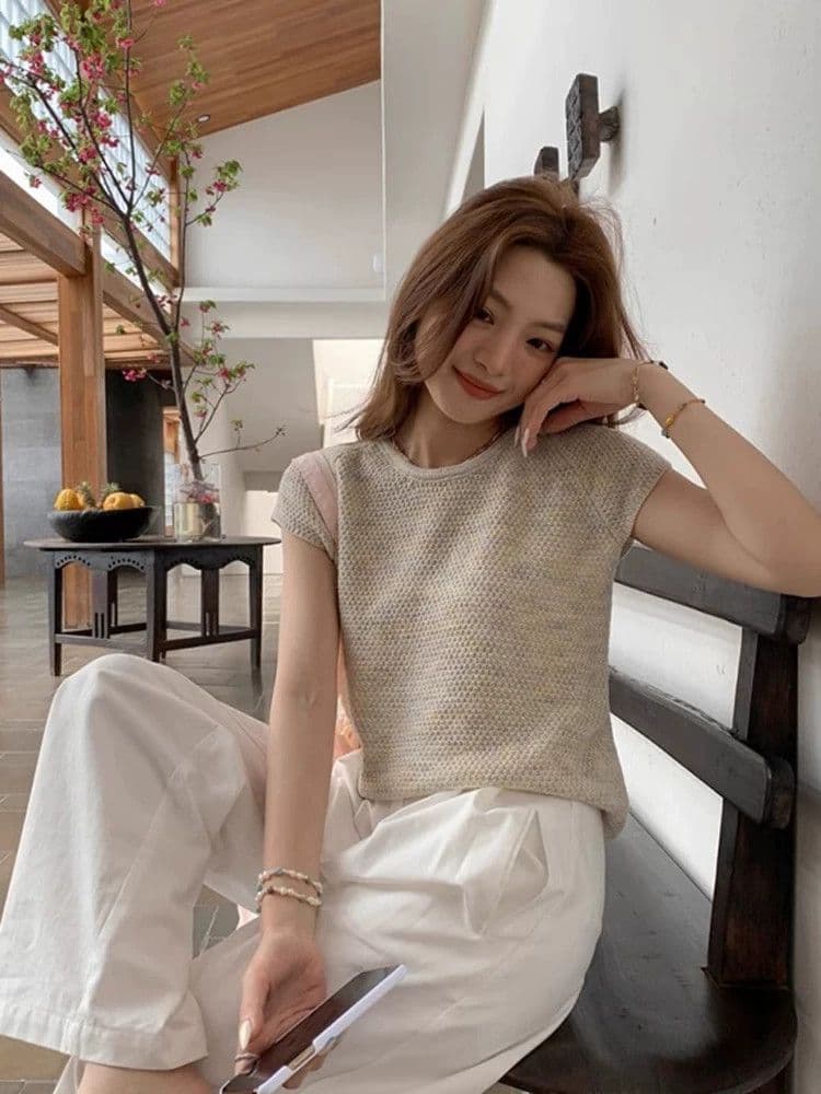 오래된 돈 바람 니트 라운드 넥 반팔 티셔츠 여성 여름 질감 센스 몸매 가꾸기 쇼트 스타일 작은 날다 소매 맨위 기본 셔츠 트렌디 상세 이미지 4