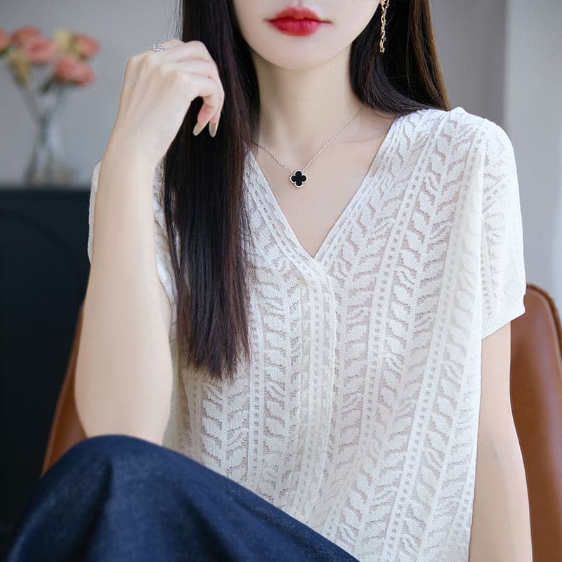 인출 레이스 홀로우 아웃 고급 센스 빛 럭셔리 주간 실크 니트 스웨터 패션 다용도 연령 감소 반팔 루즈핏 V넥 맨위 상세 이미지 14
