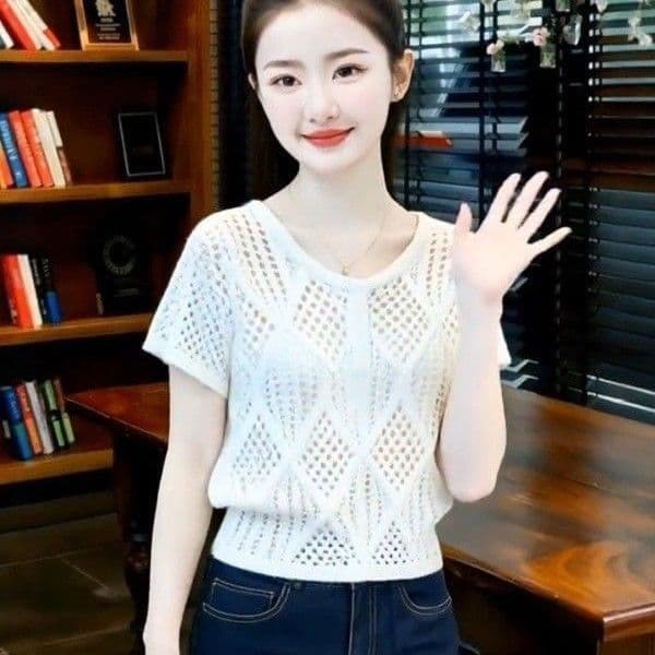 달콤함 지우기 연령 감소 홀로우 아웃 니트 스웨터 여성 2026 여름 새로운 다용도 아름다운 맨위 니트 스웨터 여성용 짧은 소매 이미지 4