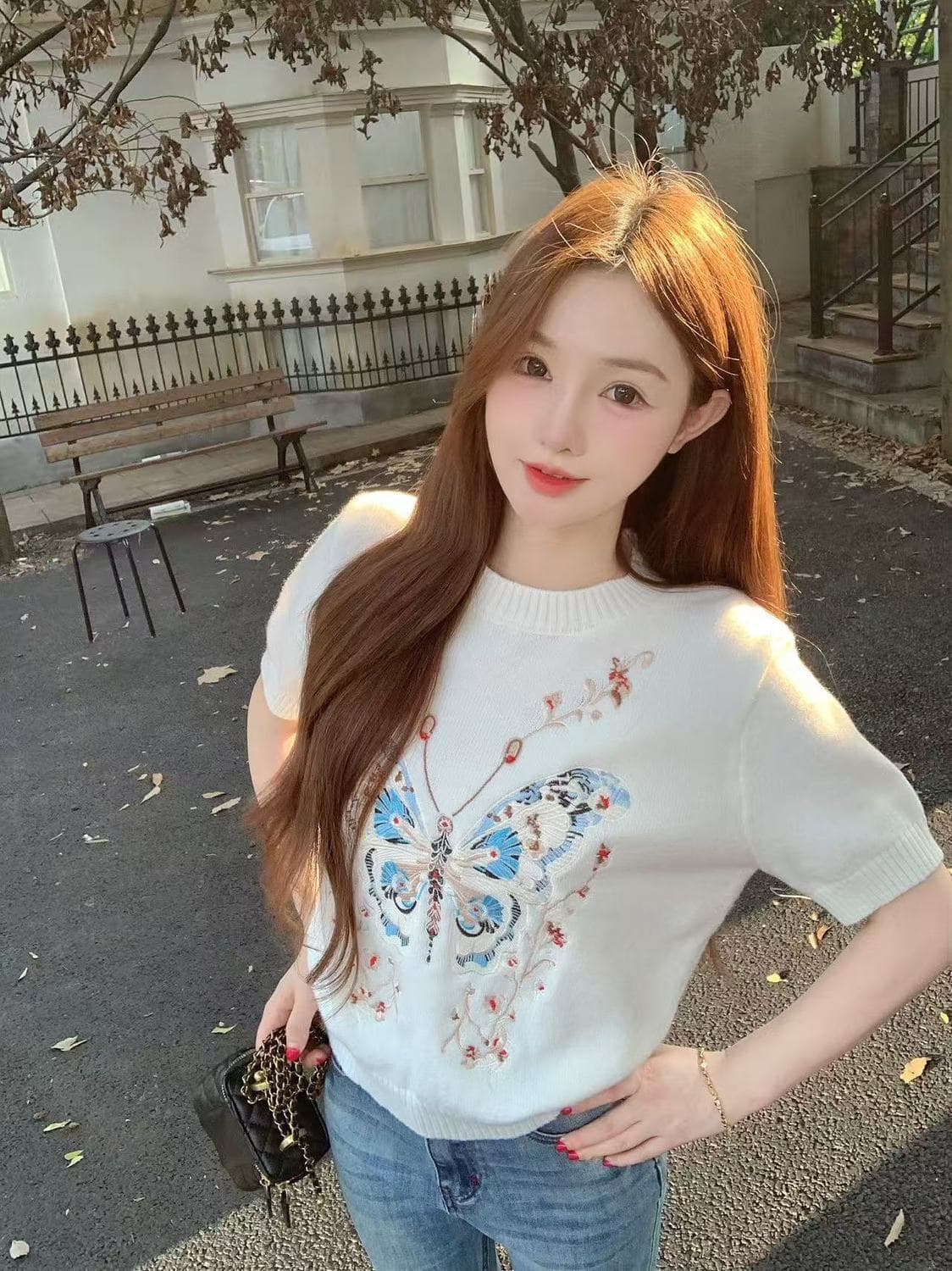한 부서 분위기 센스 착용 가져 가라. 여름 새로운 얼음 실크 니트 품격 나비 프린트 무거운 작업 티셔츠 반팔 맨위 여성 상세 이미지 2