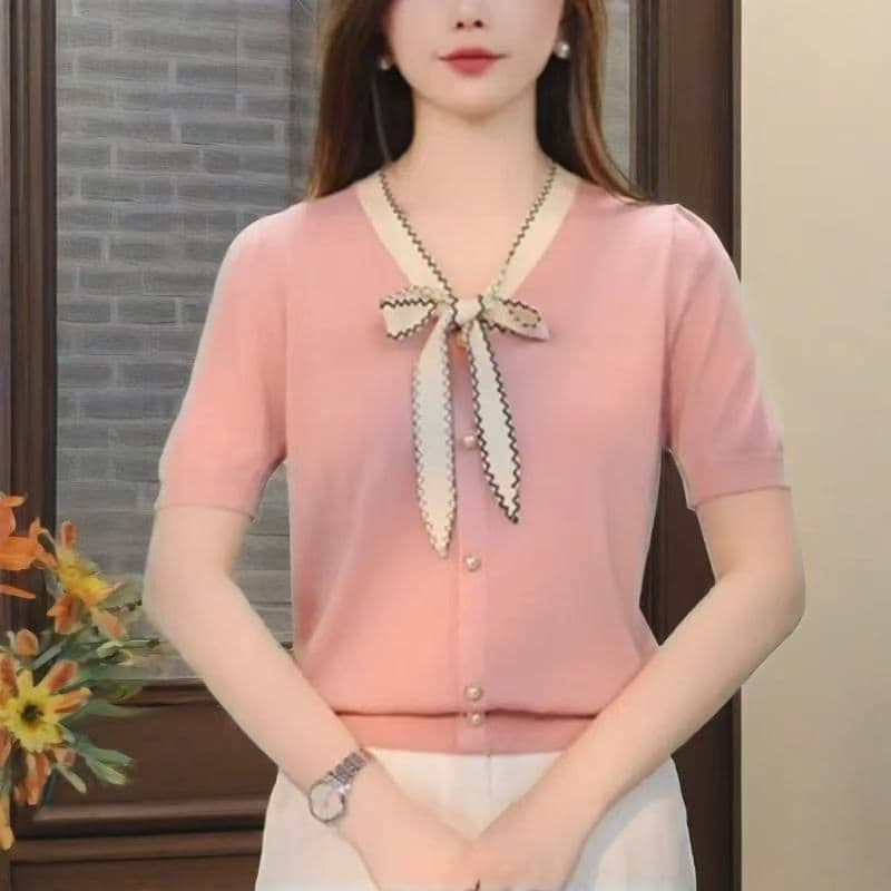부드러운 프랑스식 여름 새로운 느긋한 슬림해 보이는 얼음 실크 니트 맨위 작은 샤넬 스타일 나비 매듭 V넥 반팔 티셔츠 여성 상세 이미지 2
