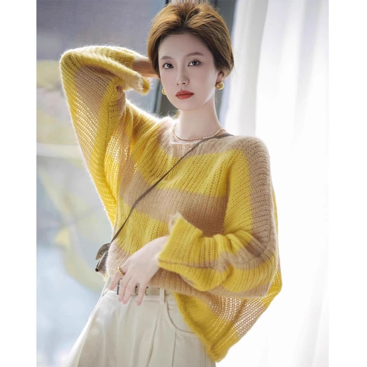 봄 가을 새로운 배색 부드러운 찹쌀 스웨터 여자 연령 감소 외국 가스 패션 다용도 연령 감소 홀로우 아웃 외부 가져 가라. 니트 스웨터 맨위