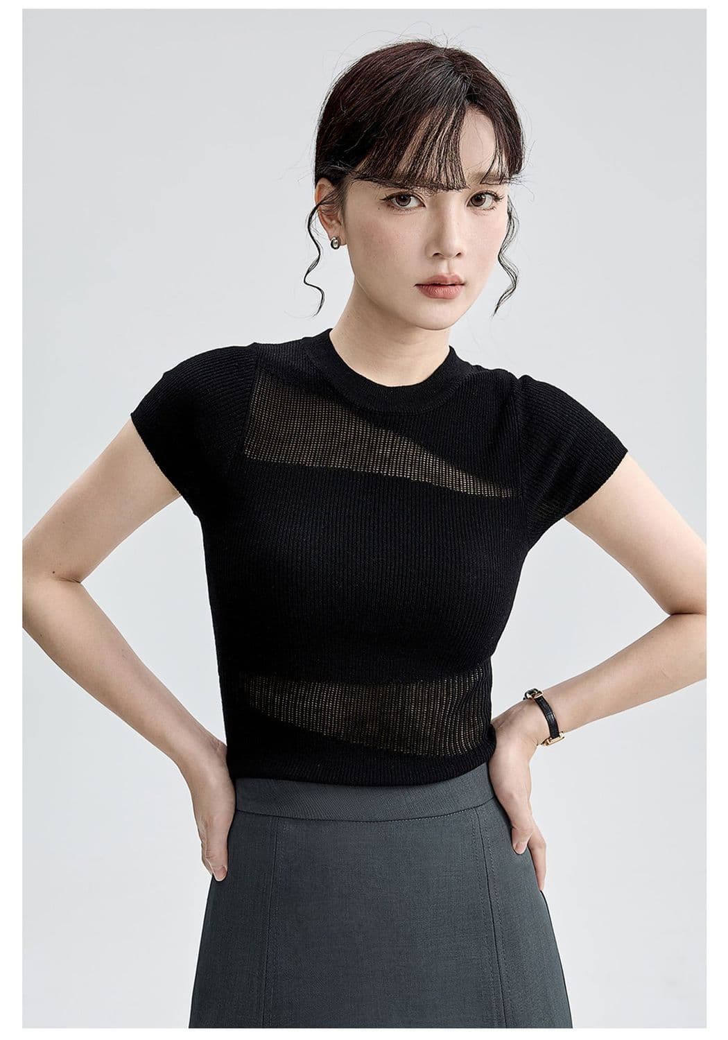 한 부서 작은 원 칼라 홀로우 아웃 얼음 실크 니트 반팔 여성 봄 여름 가을 몸매 가꾸기 달콤한 매운맛 긍정적 인 어깨 슬림해 보이는 티셔츠 맨위 여성 상세 이미지 17