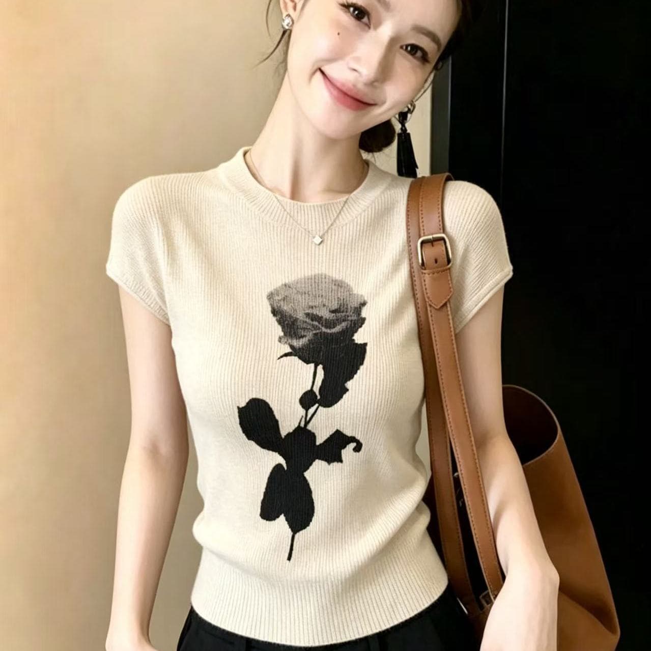 달콤한 스타일 장미 Feifei 소매 짠 셔츠 여성 여름 라운드 넥 새로운 몸매 가꾸기 다용도 고급 센스 연령 감소 맨위 여성 상세 이미지 7