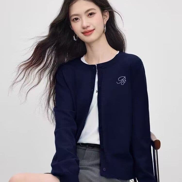 봄 가을 새로운 한 부서 미니멀리즘 라운드 넥 품격 다용도 니트 자수 캐주얼 스웨터 오픈 가디건 다용도 재킷 맨위 상세 이미지 2