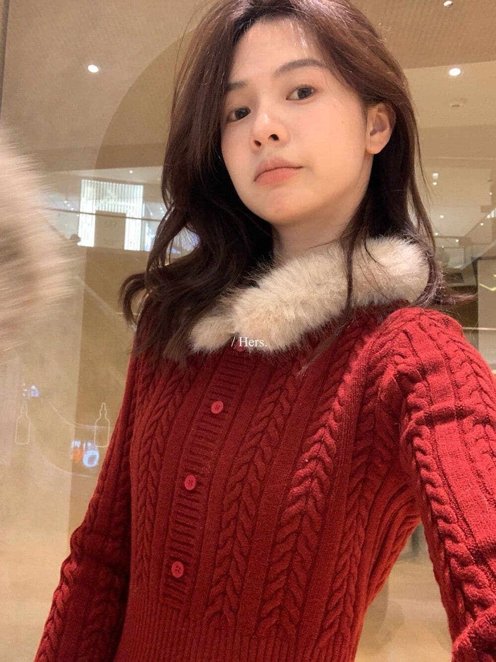 가을 겨울 새로운 패션 다용도 한국 스타일 품격 슬림해 보이는 니트 스웨터 탈착식 모피 칼라 꽈배기 절묘한 보온 스웨터 상세 이미지 11