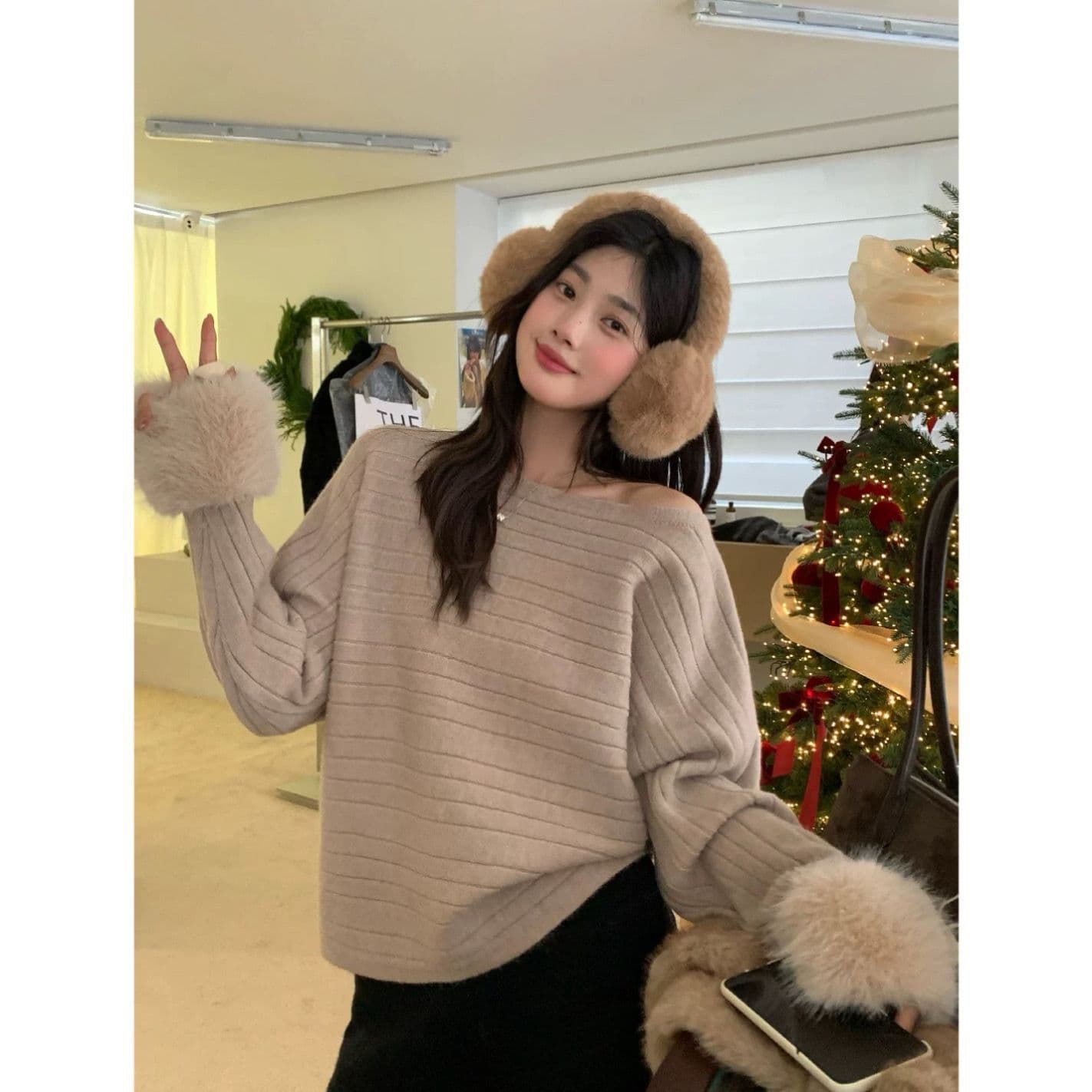 보트넥 패션 털 머리 소매 고급 센스 새로운 한국 스타일 캐주얼 느긋한 바람 아름다운 부드러운 찹쌀 품격 루즈핏 스웨터 이미지 5