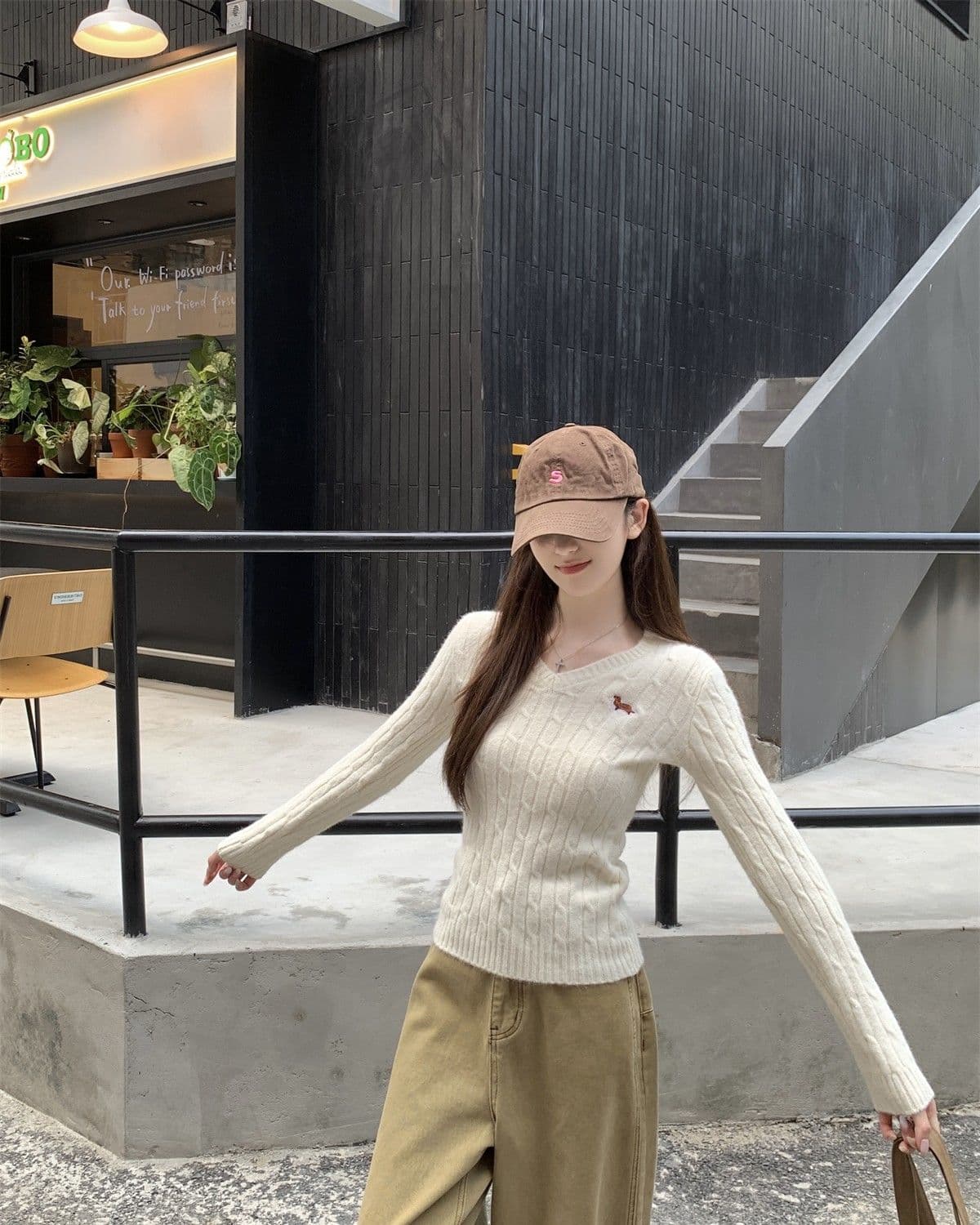 가을 겨울 한국 스타일 꽈배기 V넥 자수 디자인 센스 몸매 가꾸기 부드러운 찹쌀 인사이드 가져 가라. 기본 셔츠 고급 니트 스웨터 맨위 상세 이미지 16