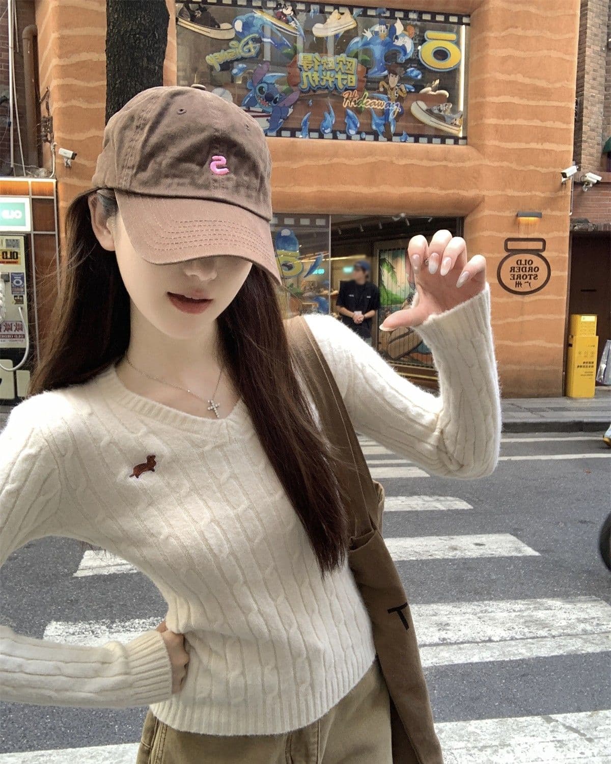 가을 겨울 한국 스타일 꽈배기 V넥 자수 디자인 센스 몸매 가꾸기 부드러운 찹쌀 인사이드 가져 가라. 기본 셔츠 고급 니트 스웨터 맨위 상세 이미지 24