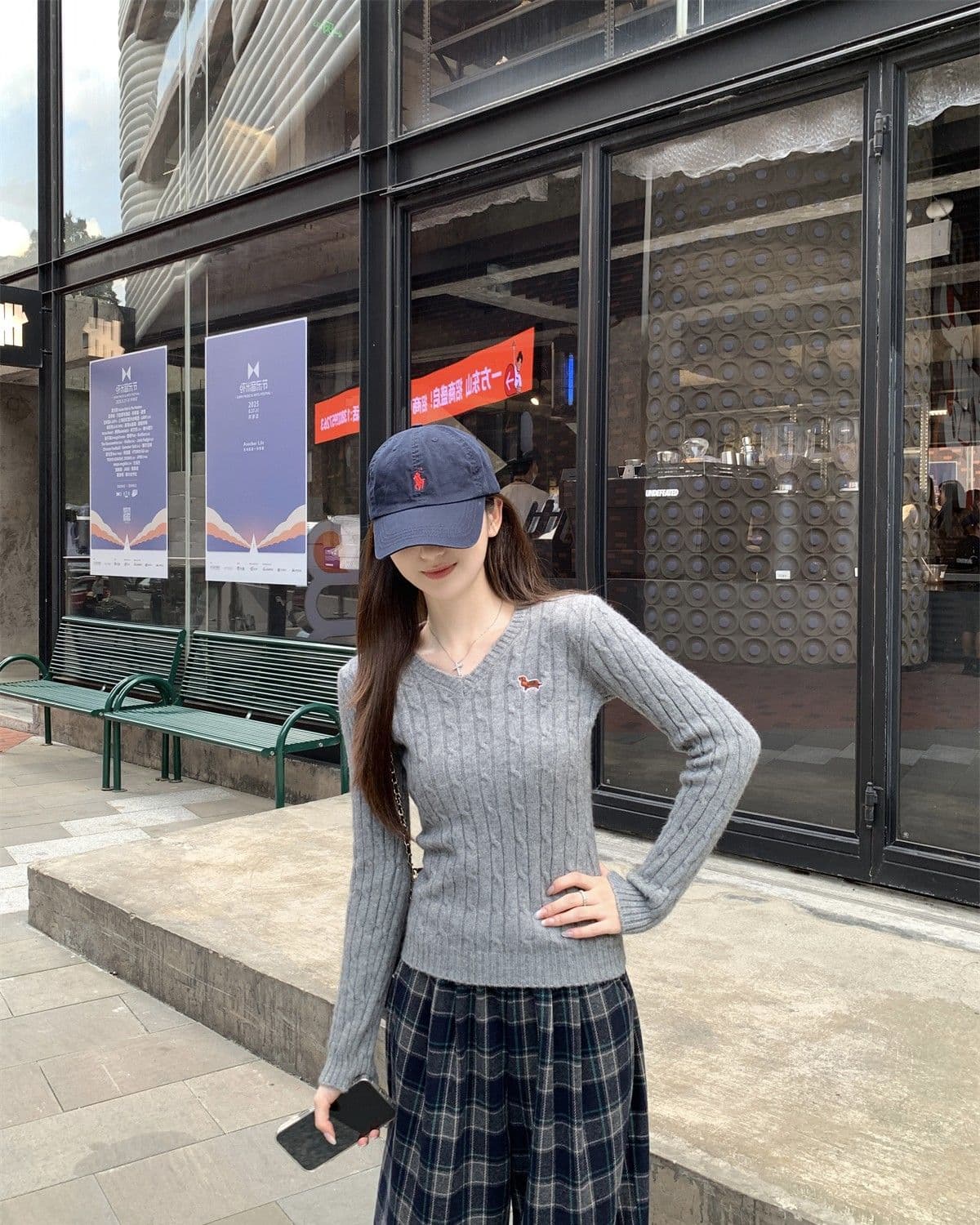 가을 겨울 한국 스타일 꽈배기 V넥 자수 디자인 센스 몸매 가꾸기 부드러운 찹쌀 인사이드 가져 가라. 기본 셔츠 고급 니트 스웨터 맨위 상세 이미지 30