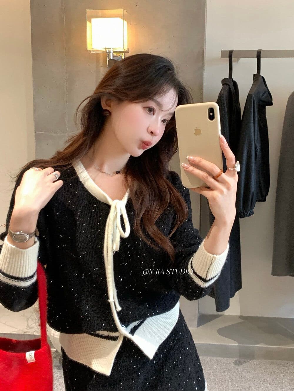 한 부서 패션 미니멀리즘 품격 다용도 단색 긴팔 스웨터 치마 달콤함 편안함 하이웨이스트 슬림해 보이는 두 조각 여성 세트 상세 이미지 13