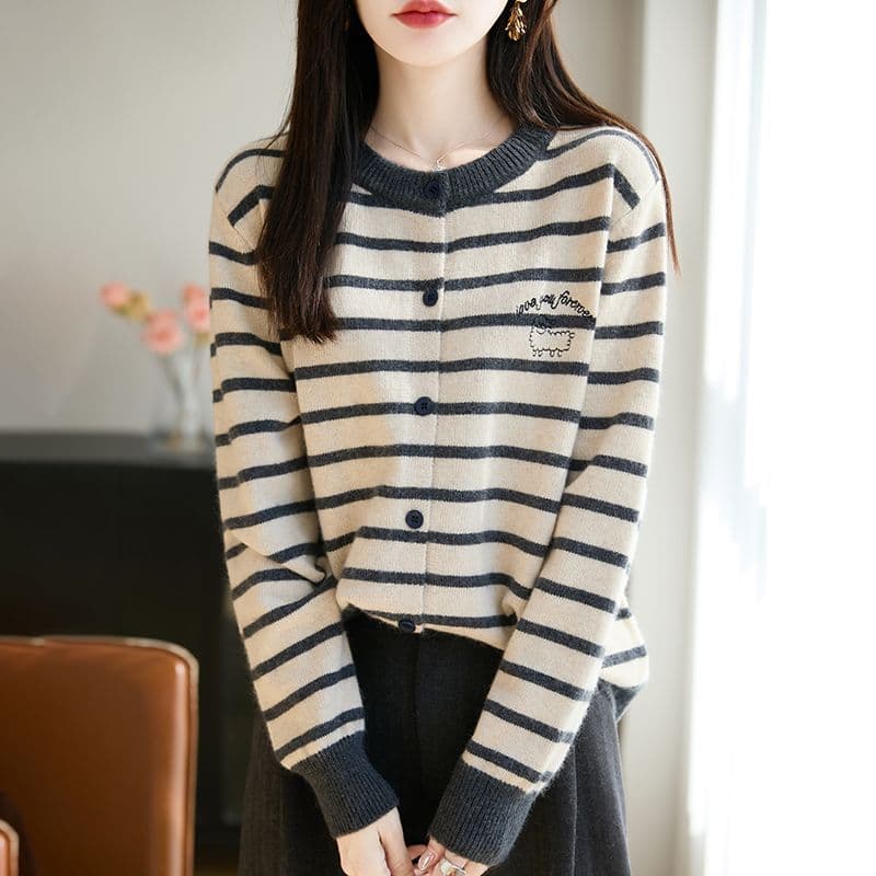 가을 겨울 새로운 두꺼운 양모 니트 오픈 가디건 맨위 여성 레저 품격 라운드 넥 스트라이프 긴팔 스웨터 외국 가스 여성 이미지 2