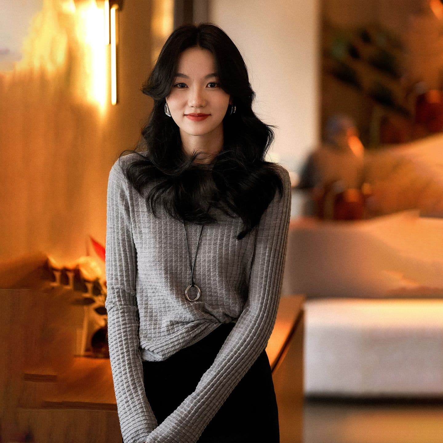 봄 가을 새로운 패션 다용도 라운드 넥 니트 스웨터 캐주얼 다용도 긴팔 연령 감소 슬림해 보이는 표지 고기 보온 기본 셔츠 이미지 4