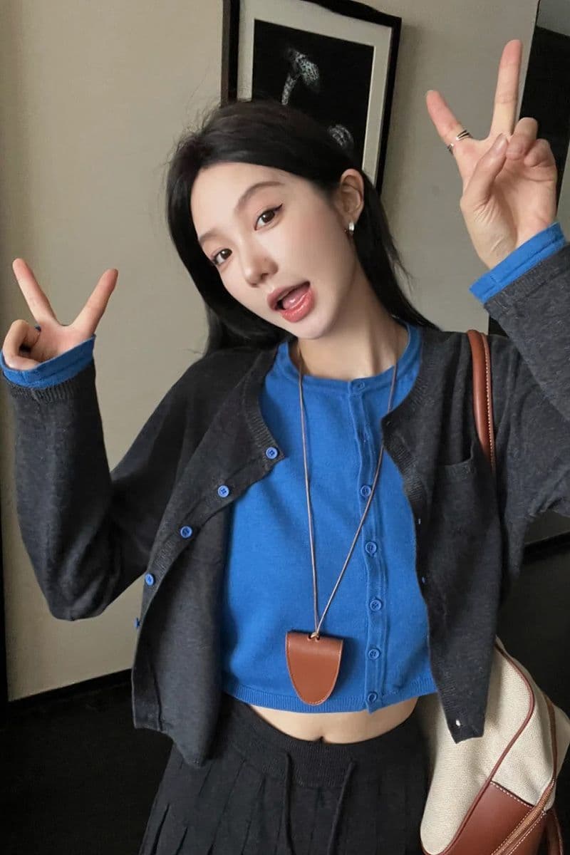 한 부서 패션 페이크 레이어드 니트 오픈 가디건 여성 봄 가을 쇼트 스타일 캐주얼 다용도 디자인 센스 작은 대중 품격 맨위 여성 상세 이미지 7