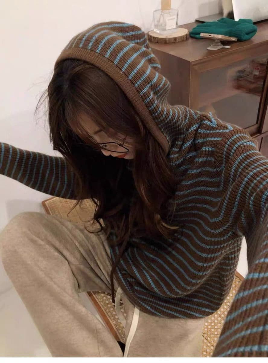 가을 겨울 새로운 후드 배색 스트라이프 양모 후드티 여성 루즈핏 느긋한 슬림해 보이는 스웨터 한 부서 니트 스웨터 맨위 상세 이미지 13